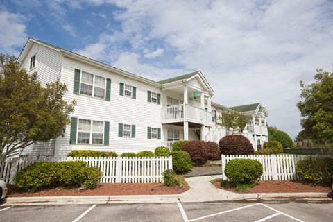 Find your home at Deerbrook Apartment Homes in Wilmington, NC 28405